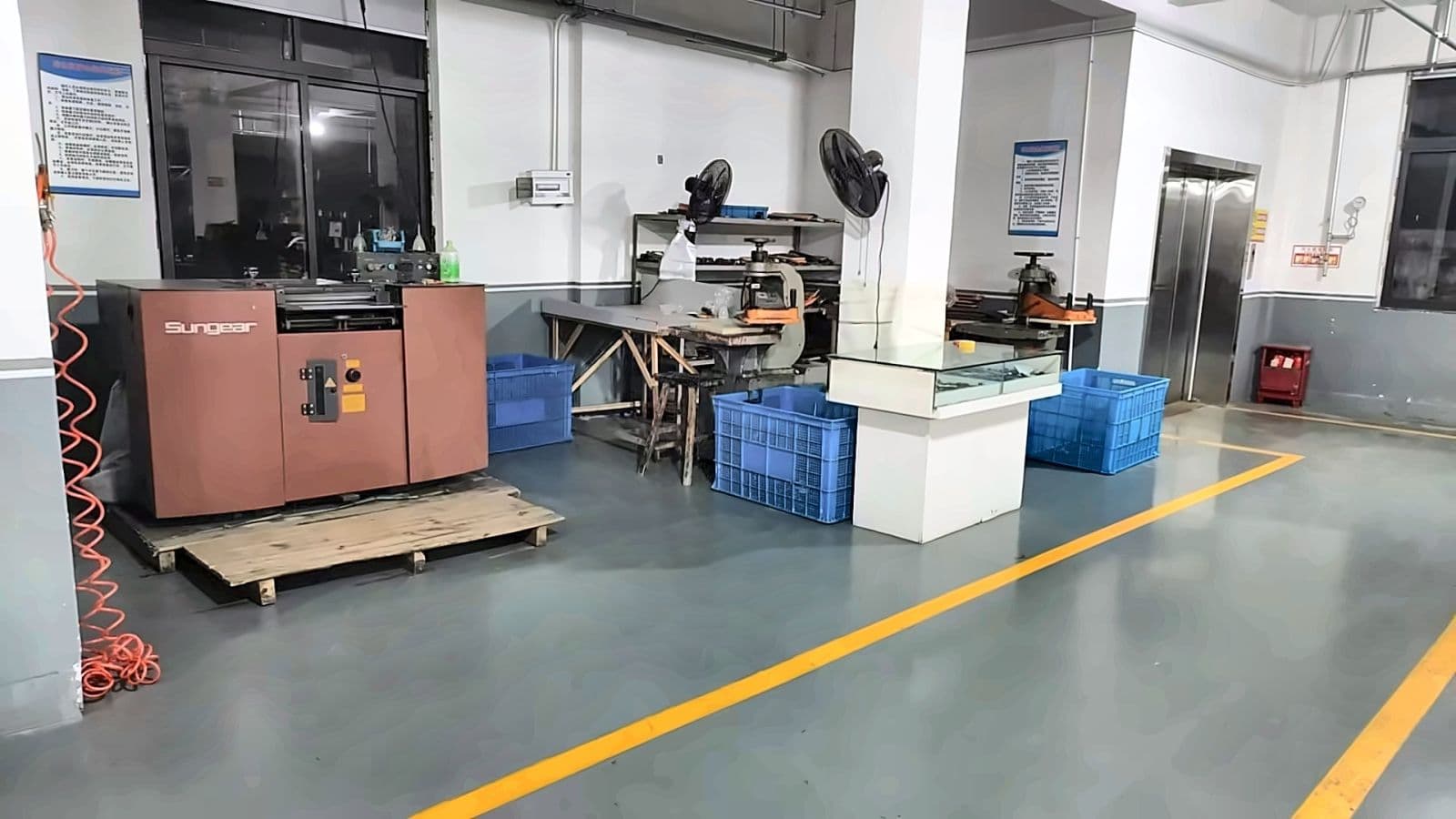 Skiving and clicking presses